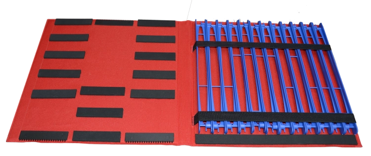 ETUI NA HACZYKI + ZESTAWY 30x30cm RED_2_web.png