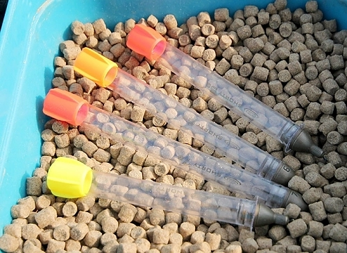 SHORTY PELLET WAGGLER Spławik Drennan